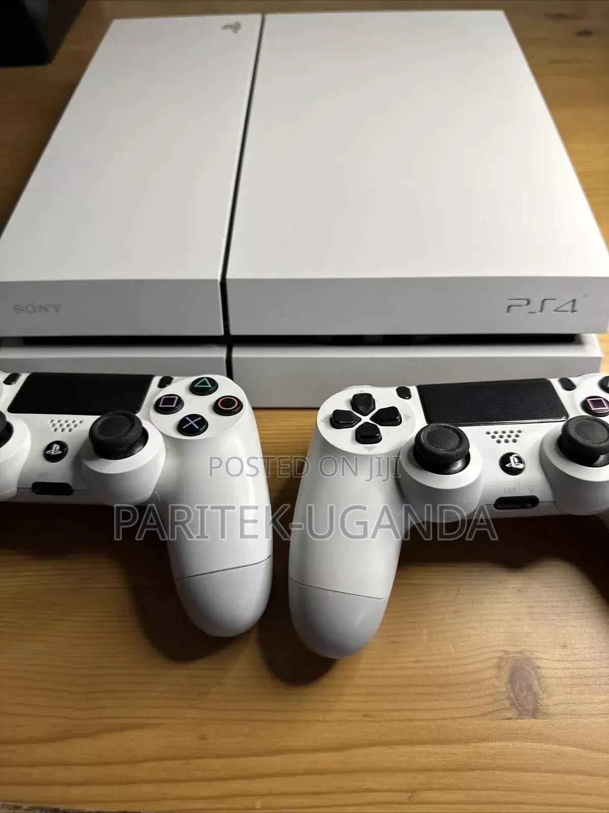 Ps4 White Console in Mint Condition With Accessories