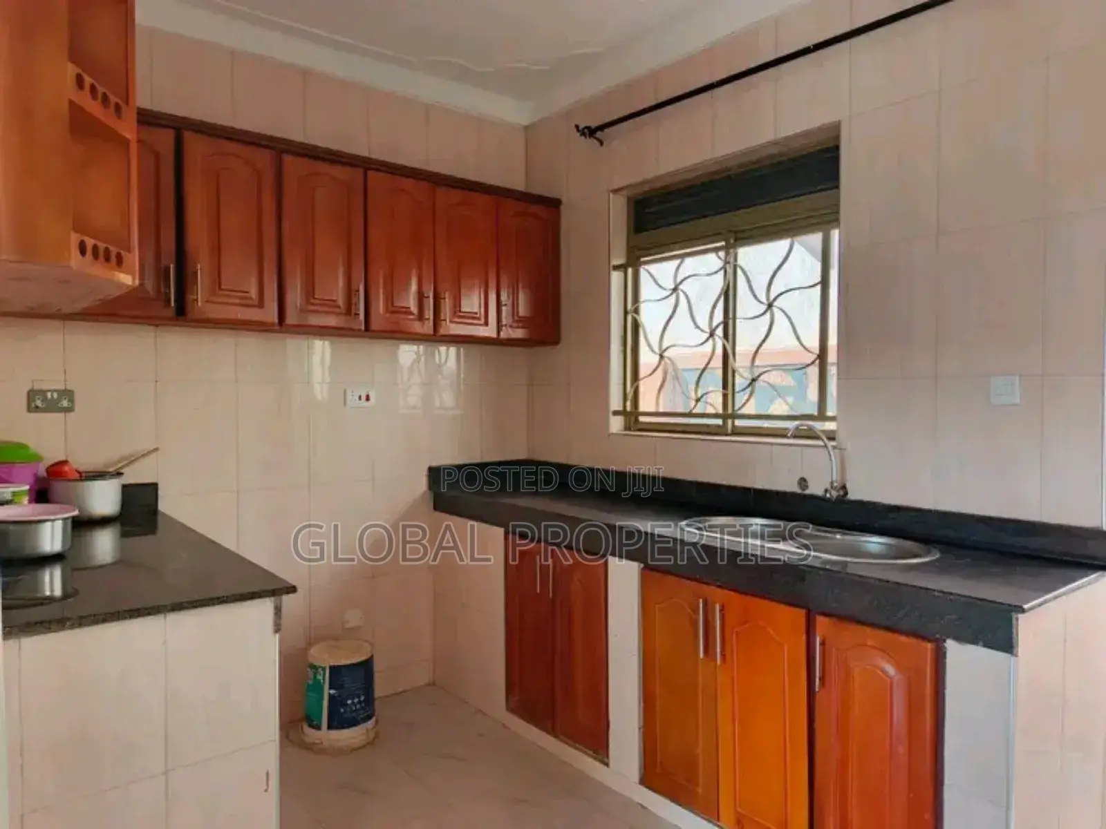 2bdrm Bungalow in Kira Estate, Central Division for rent