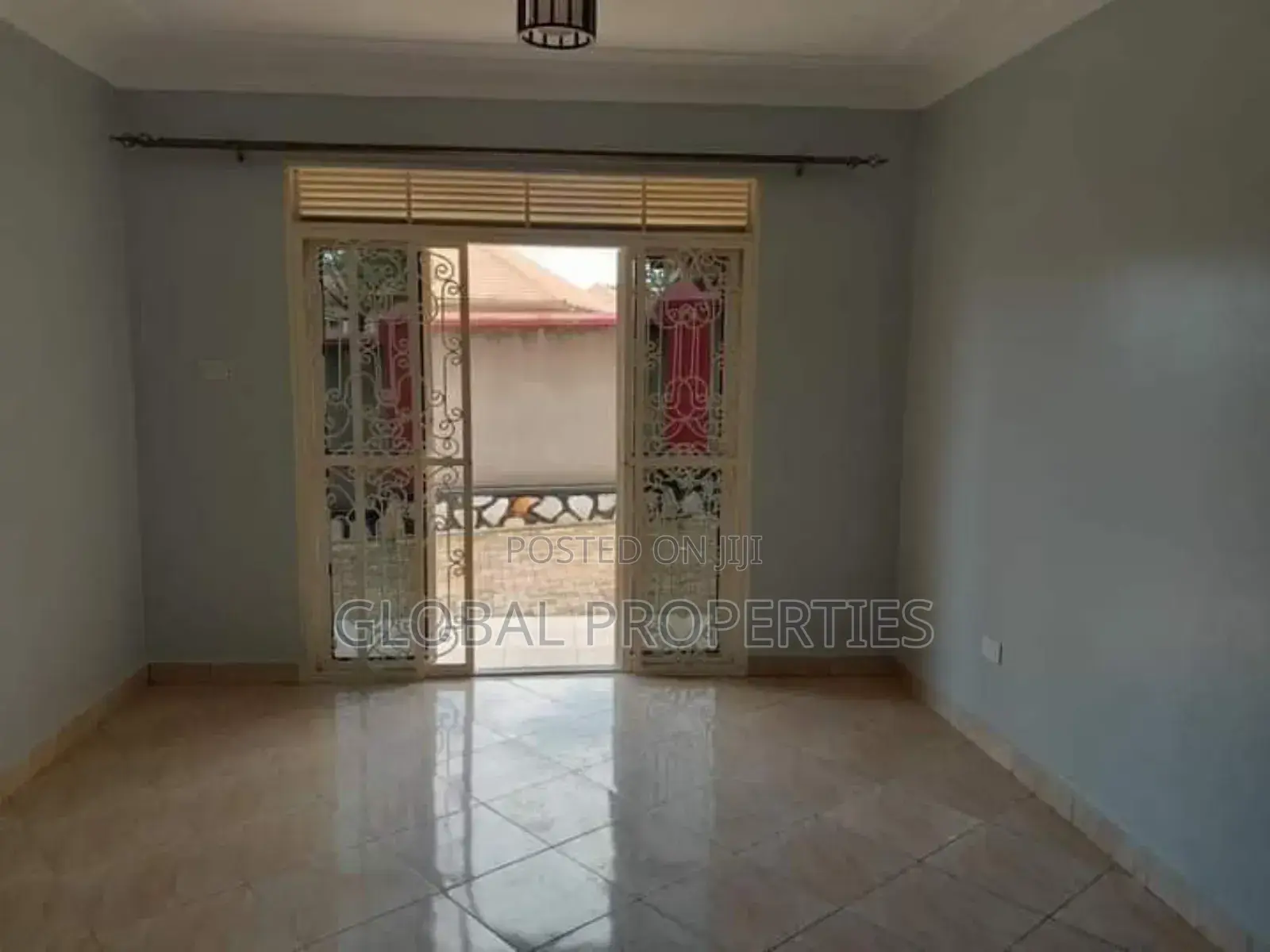 2bdrm Bungalow in Kira Estate, Central Division for rent