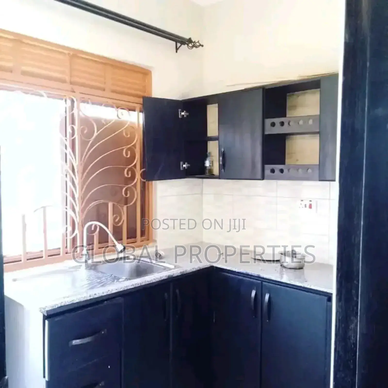 1bdrm Bungalow in Mbalwa Estate, Central Division for rent