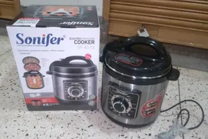 SONIFER 8.0litres Auto Pressure Cookers \\1300w \\ SF-4013