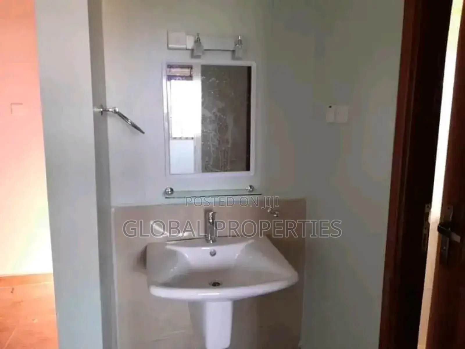 2bdrm Bungalow in Bweyogerere Kirinya, Central Division for rent