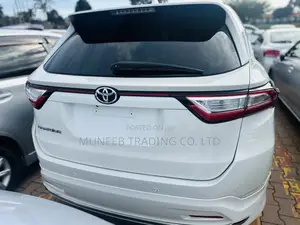 Toyota Harrier 2.0 2017 White