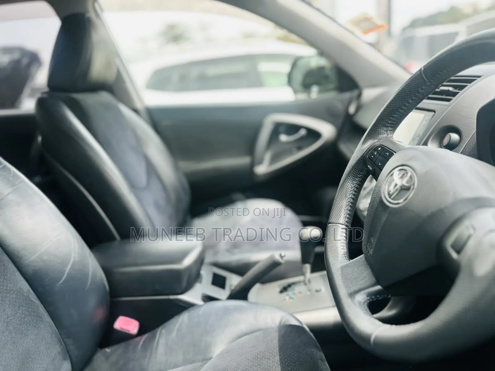 Toyota Vanguard 2011 Silver