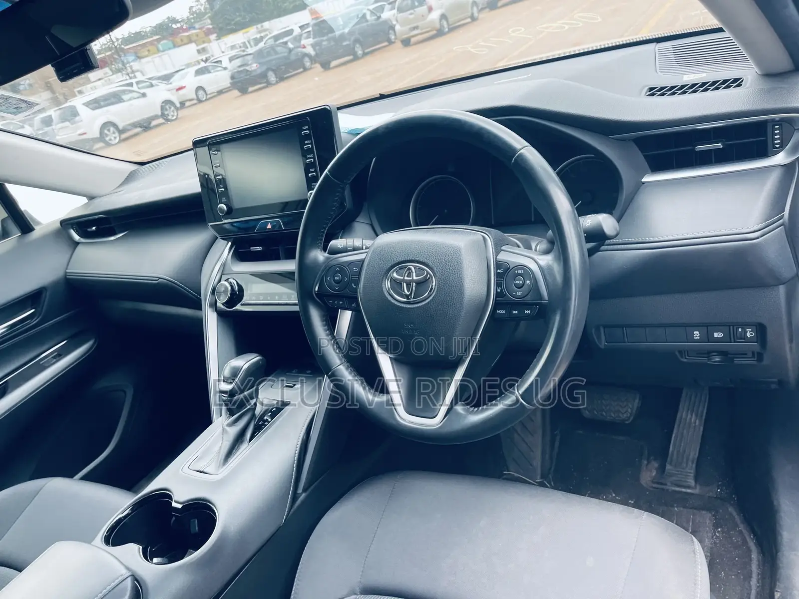 Toyota Harrier 2.0 2020 White