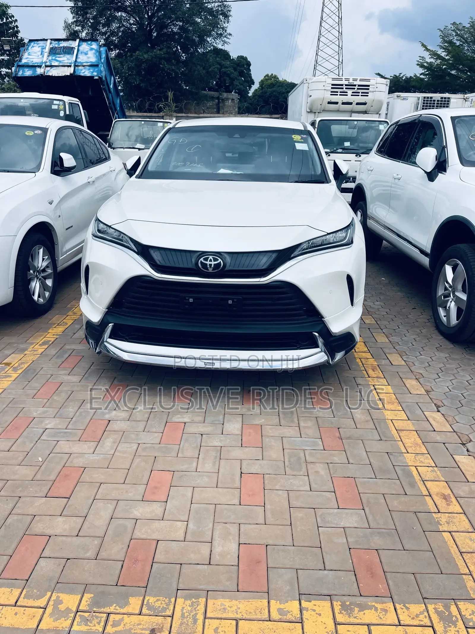 Toyota Harrier 2.0 2020 White