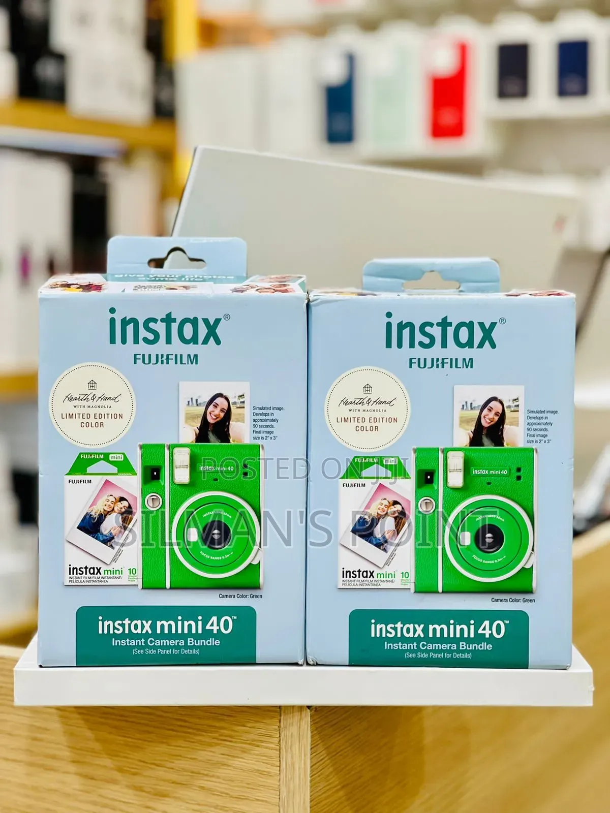 Fujifilm Instax Mini 40 Camera Bundle