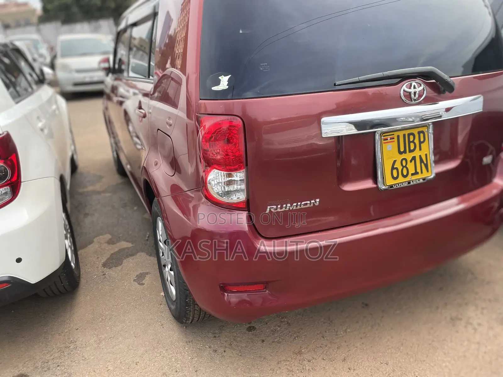Toyota Rumion 1.5 FWD 2021 Red