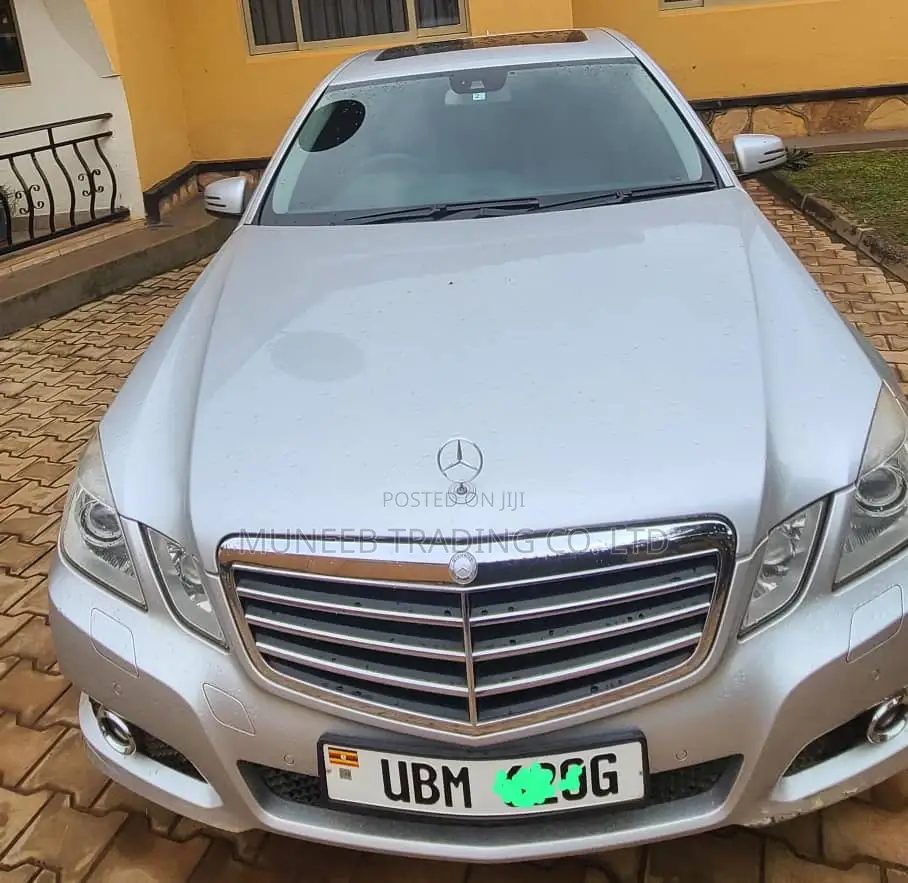 Mercedes-Benz E200 2013 Silver