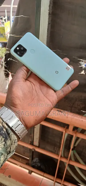 Photo - Google Pixel 5 128 GB Green