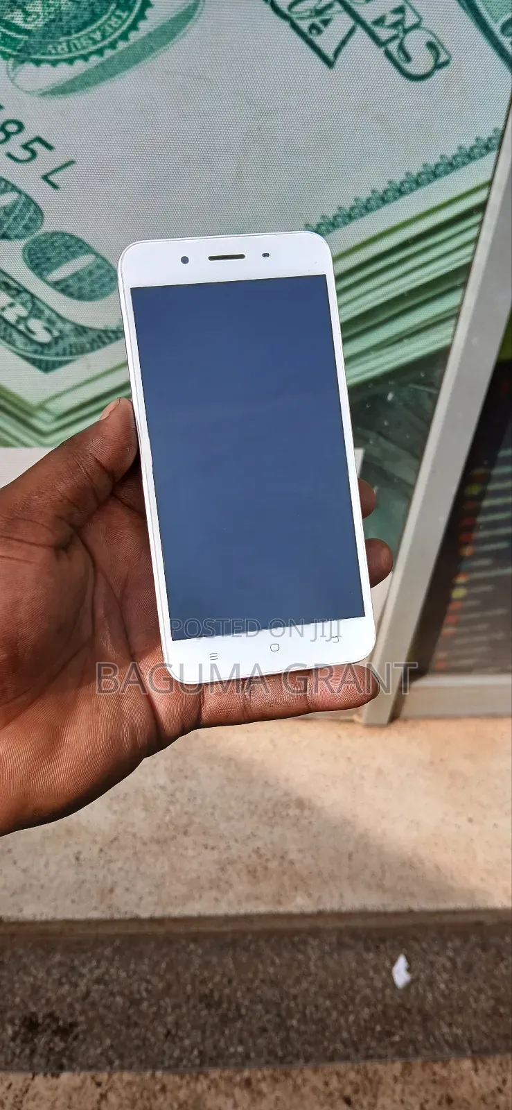 Vivo Y66i 32 GB Silver