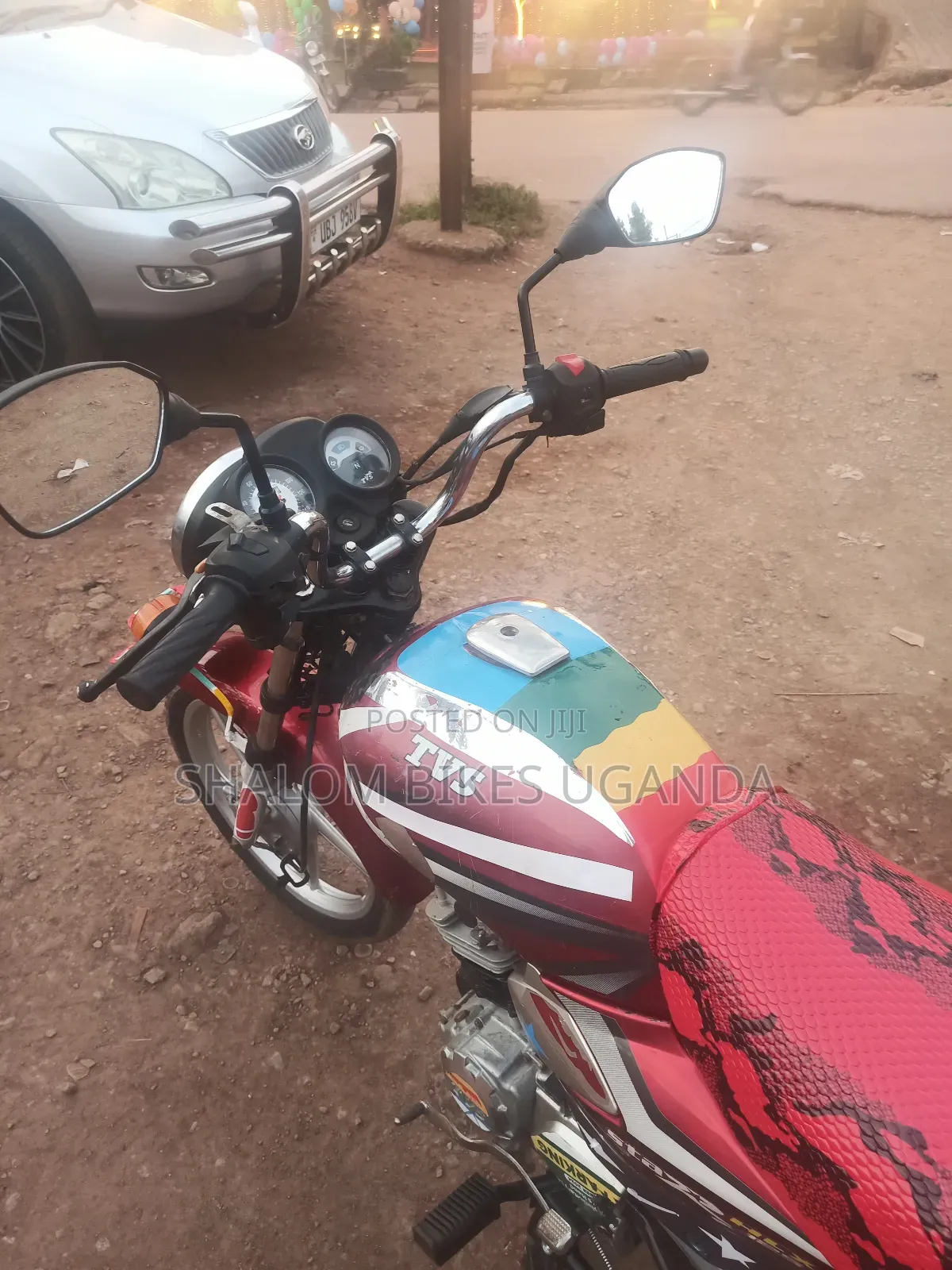 TVS HLX 125 2022 Red