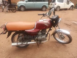 Bajaj Boxer 2016 Red