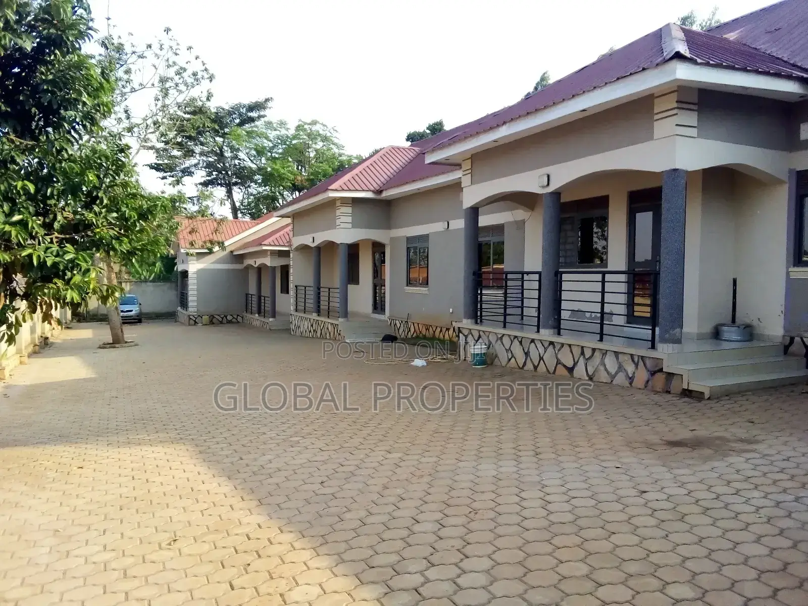 2bdrm Bungalow in Kisaasi, Central Division for rent
