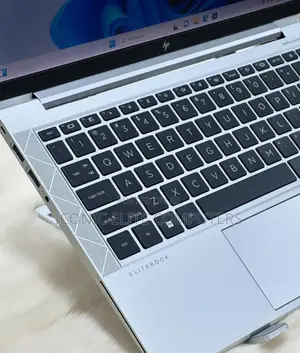 New Laptop HP EliteBook 830 G8 32GB Intel Core I7 SSD 512GB
