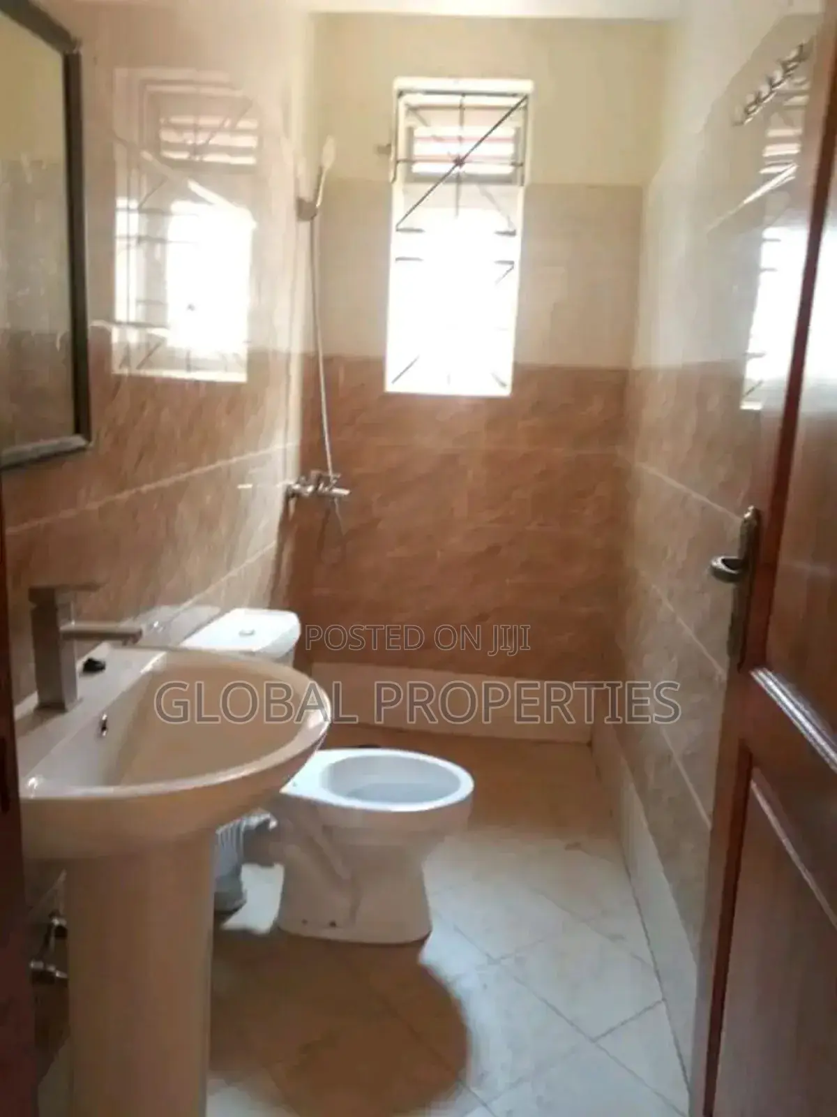 2bdrm Apartment in Kira Kito Rd, Central Division for rent