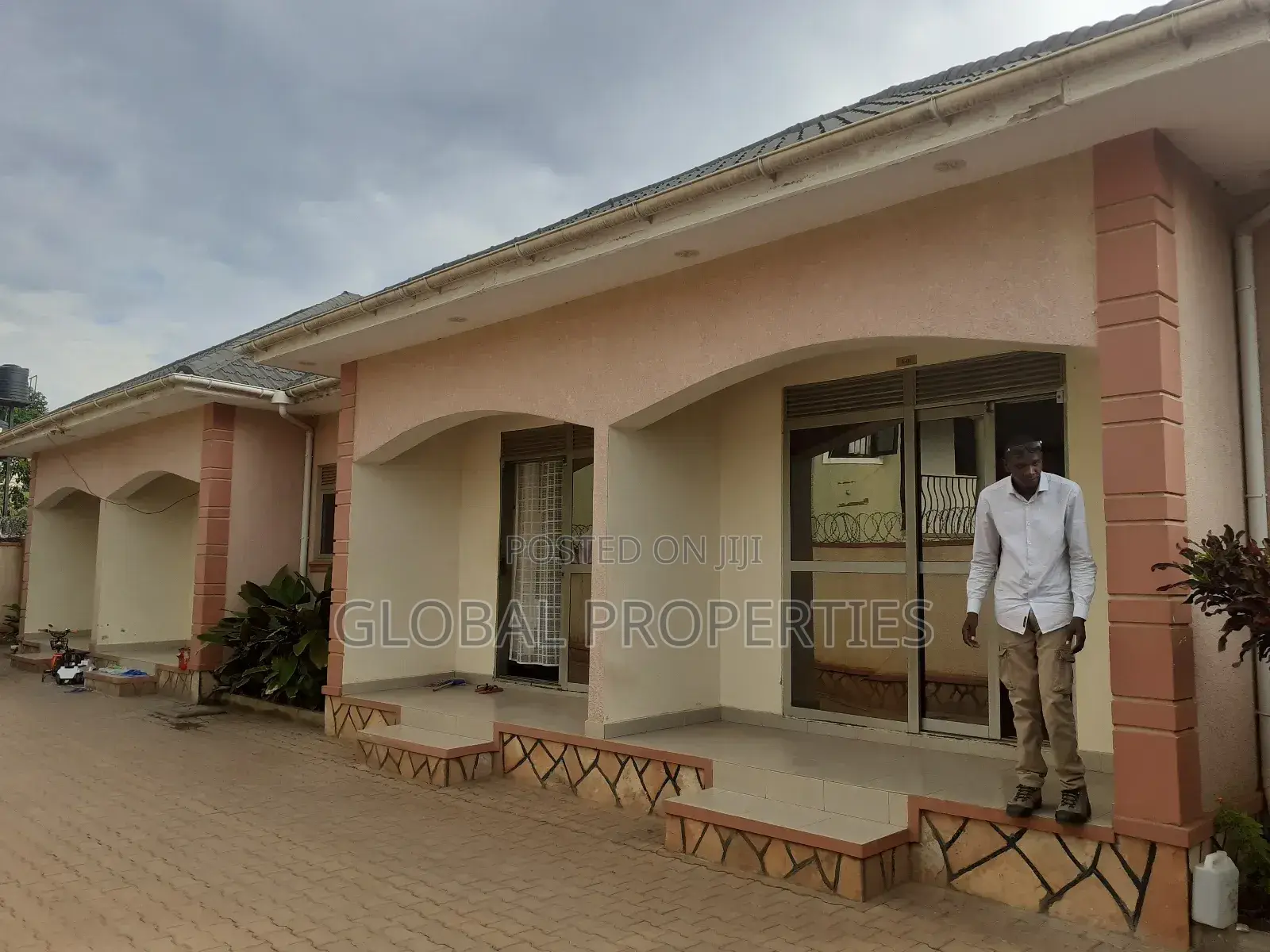 1bdrm Bungalow in Kira Bulindo Estate, Central Division for rent