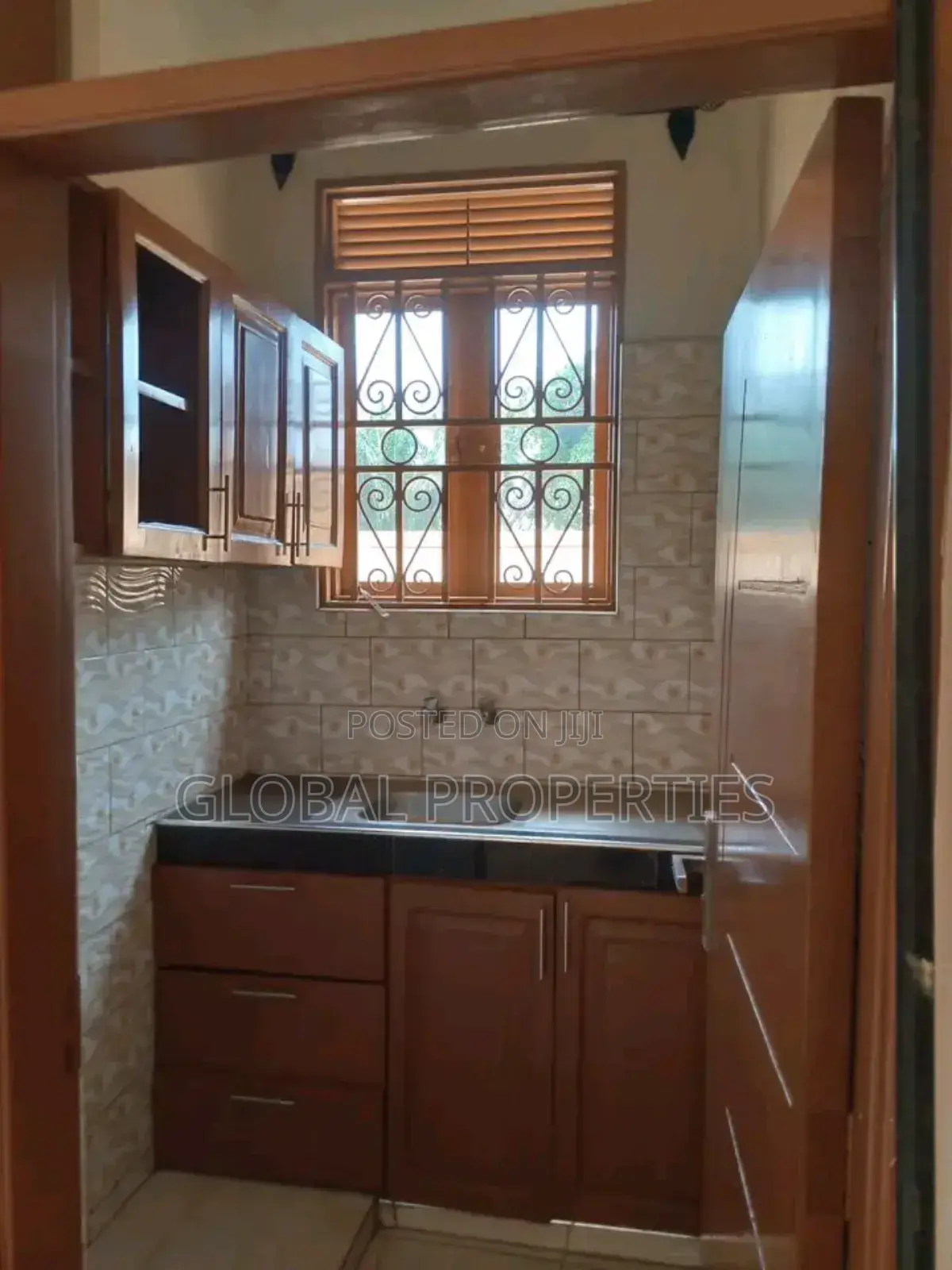 1bdrm Bungalow in Kira Bulindo Estate, Central Division for rent