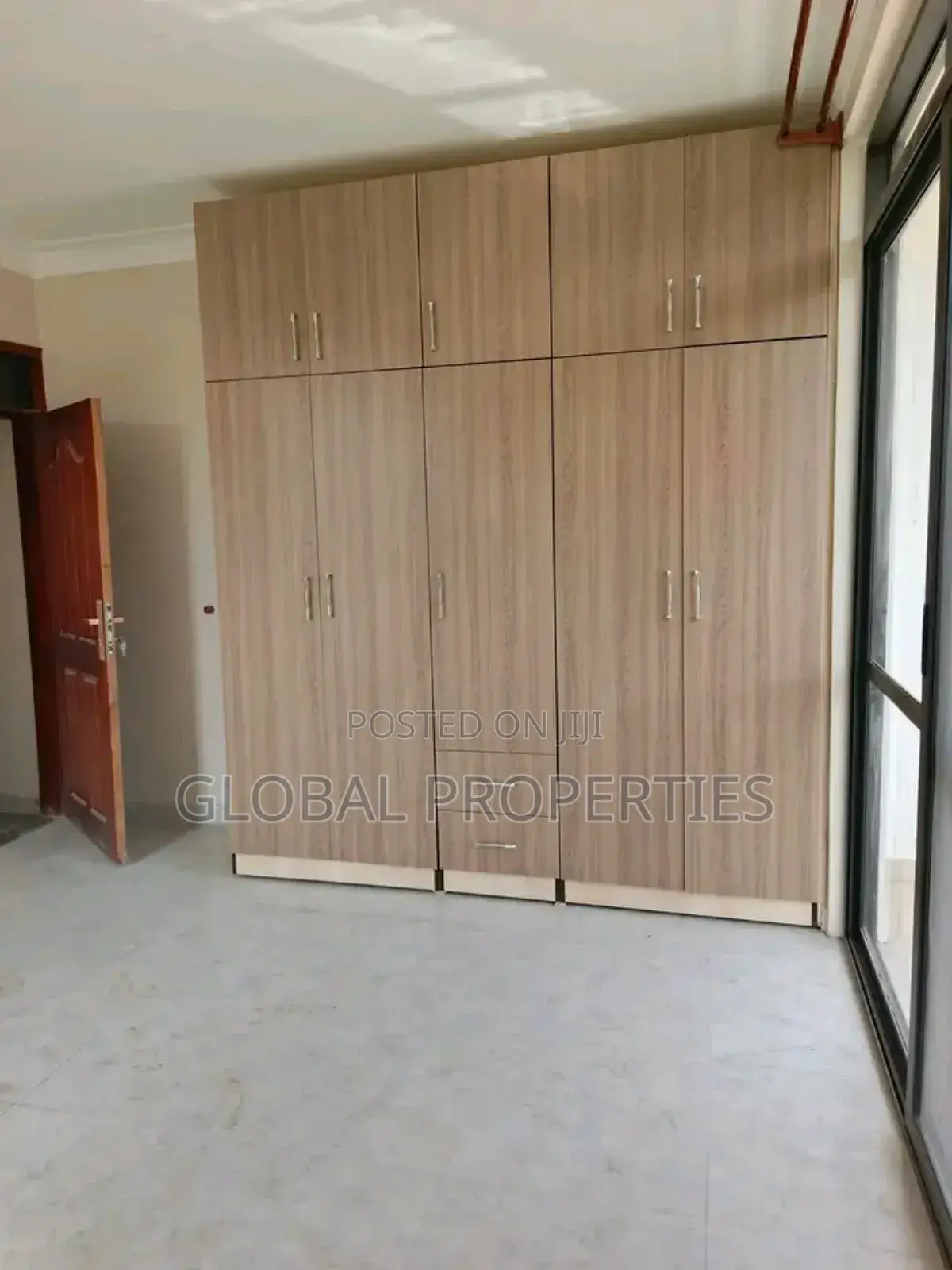 2bdrm Apartment in Kyambongo Kireka Rd, Central Division for rent