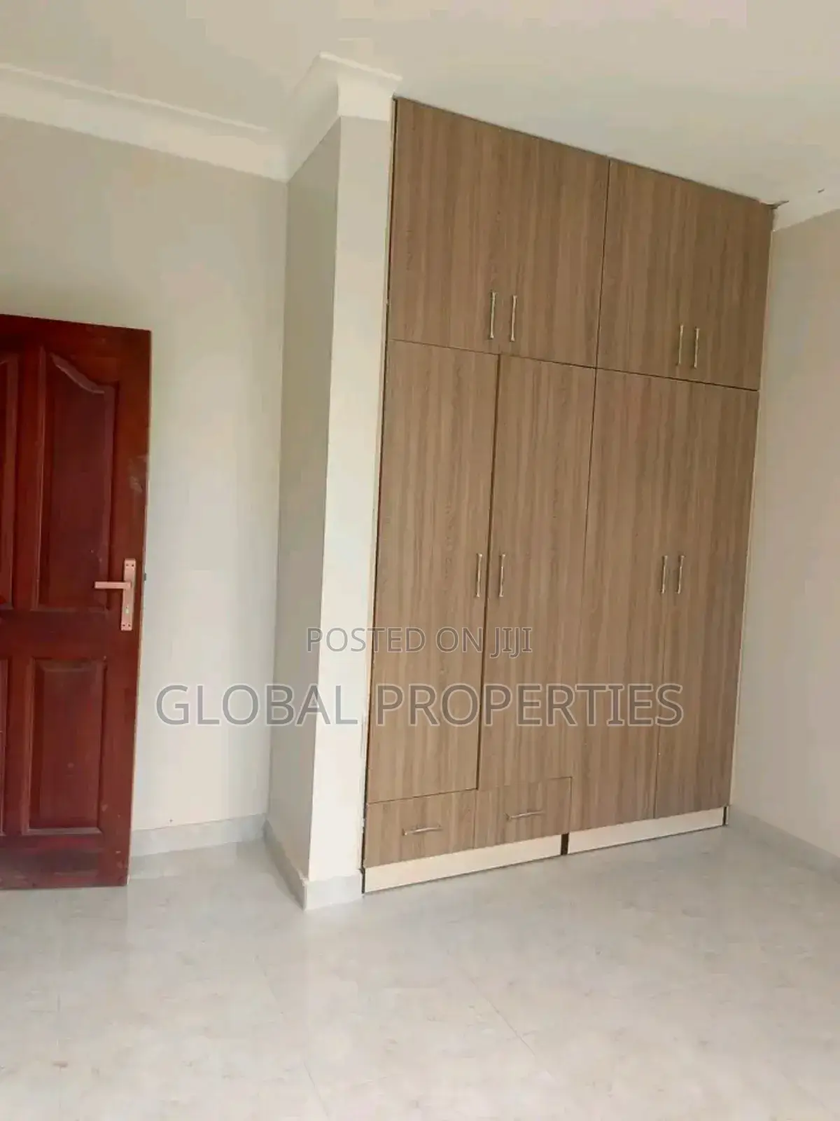2bdrm Apartment in Kyambongo Kireka Rd, Central Division for rent