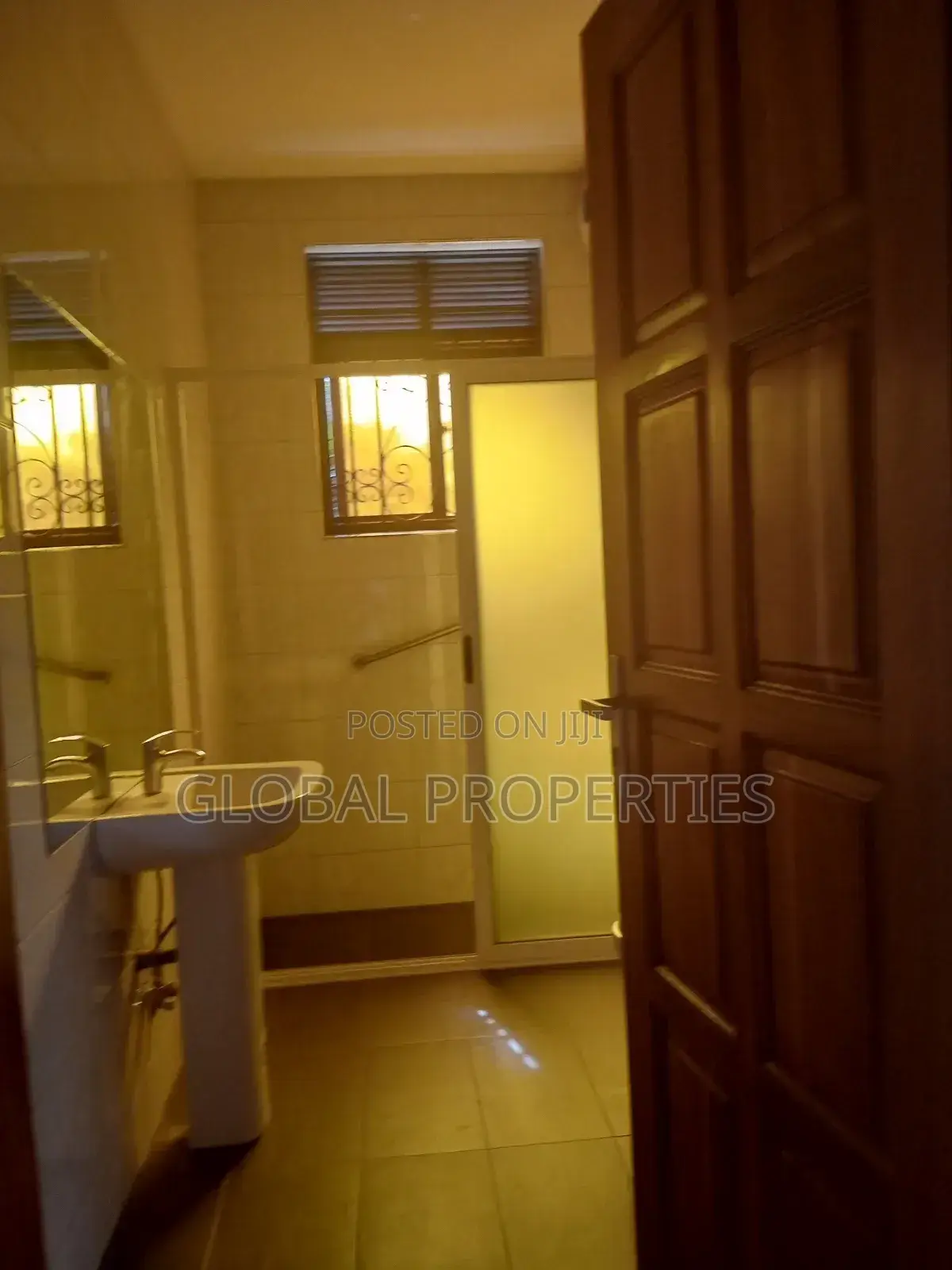 2bdrm Bungalow in Najjera Estate, Central Division for rent
