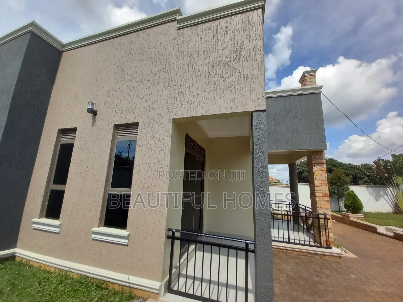 Furnished 4bdrm House in Kira for sale