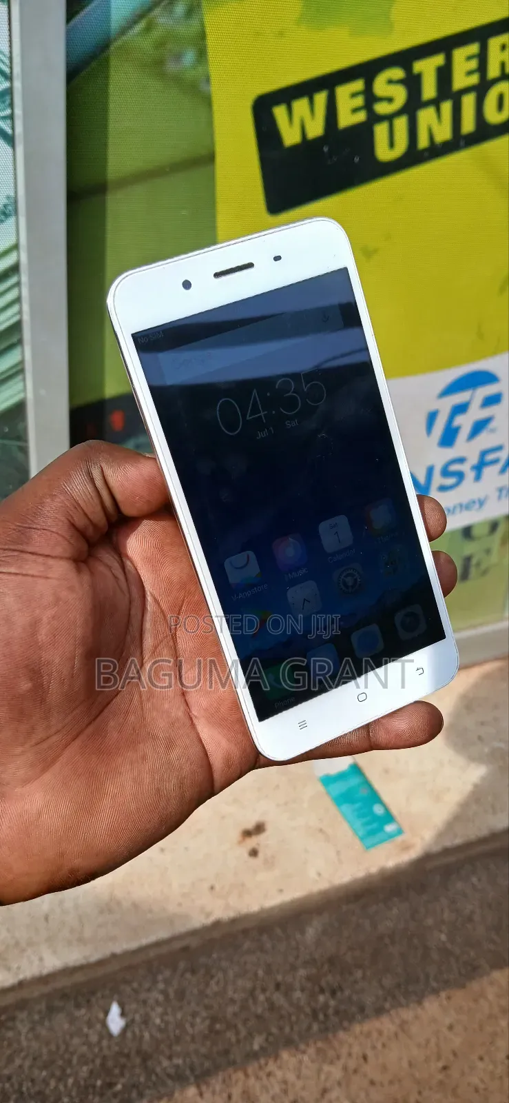 Vivo Y66i 32 GB Silver