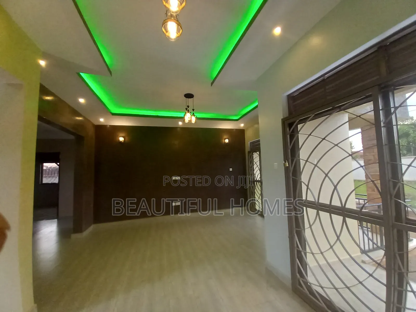 Furnished 4bdrm Bungalow in Kira for sale
