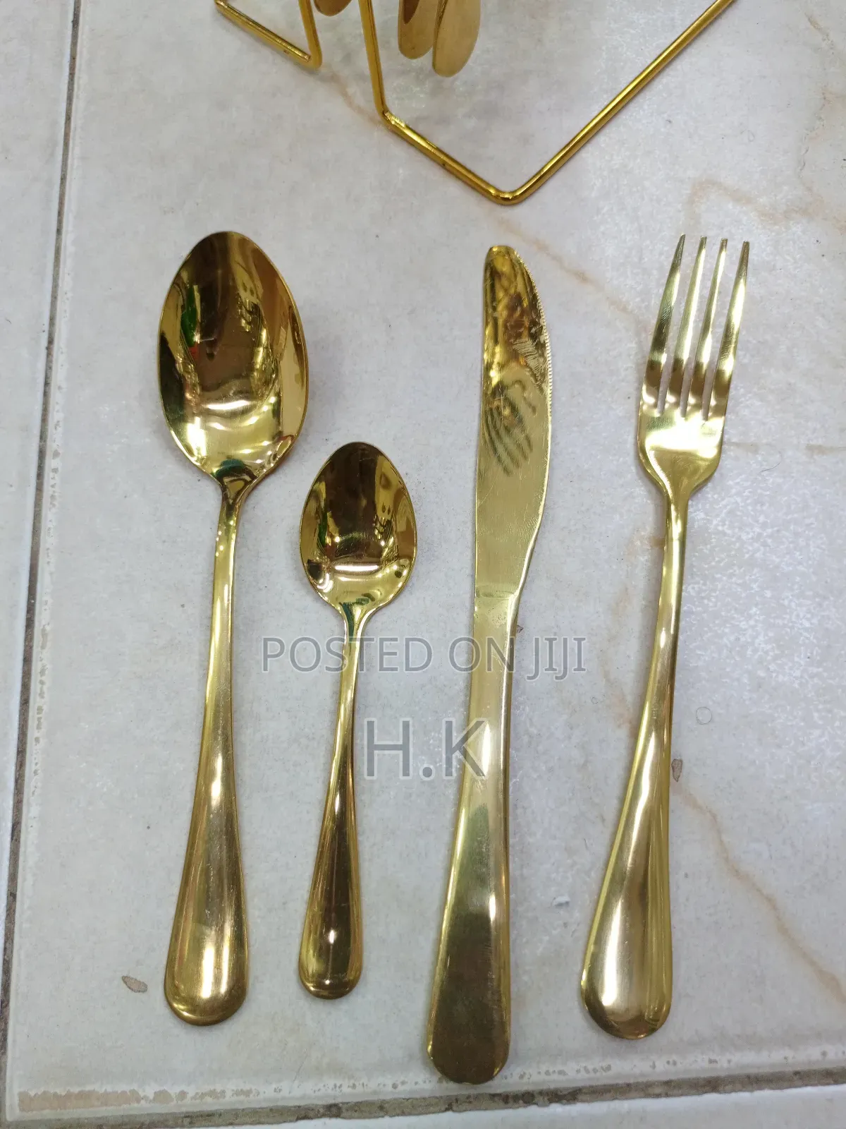 Golden Cutlery Set of 25pcs