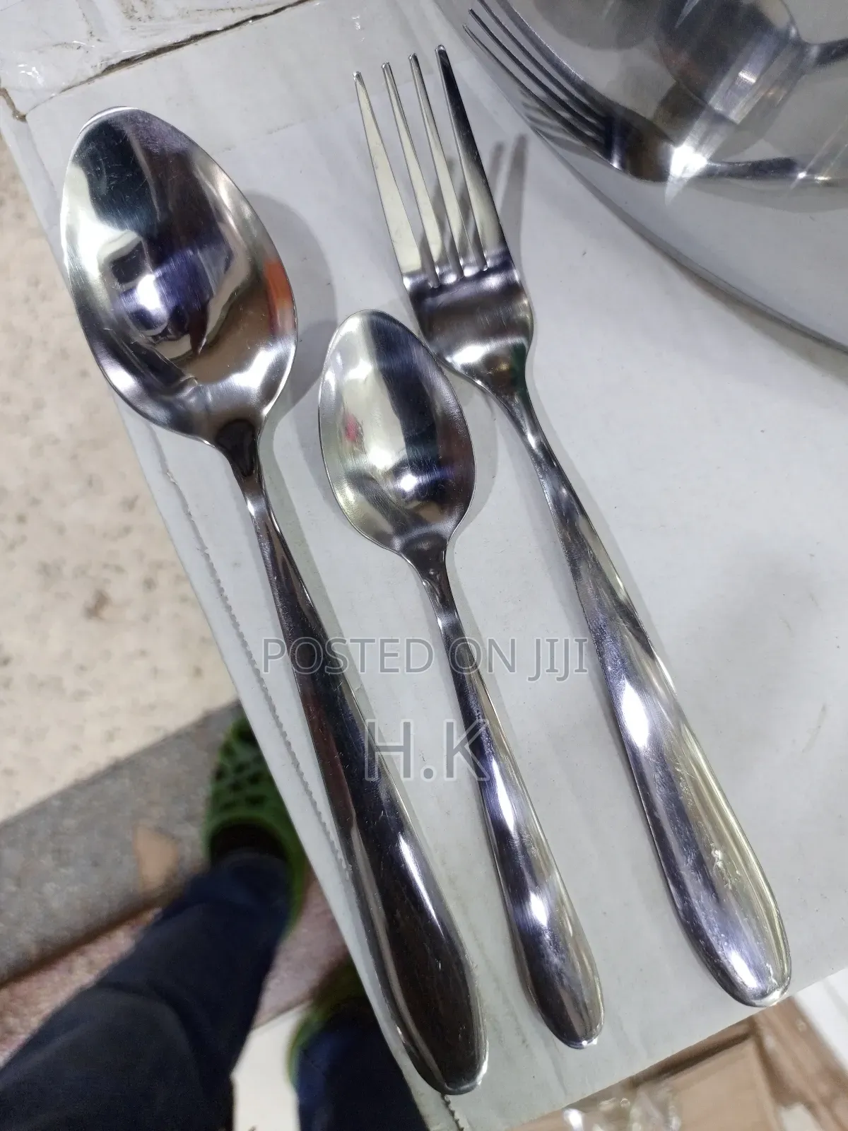 Cutlery Set of 18pcs