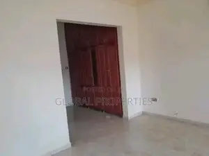 3bdrm Apartment in Nsawo Estate, Central Division for rent