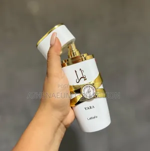 Photo - Yara Moi Lattafa Perfumes