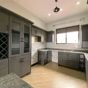 4bdrm Bungalow in Naalya Estate, Central Division for rent