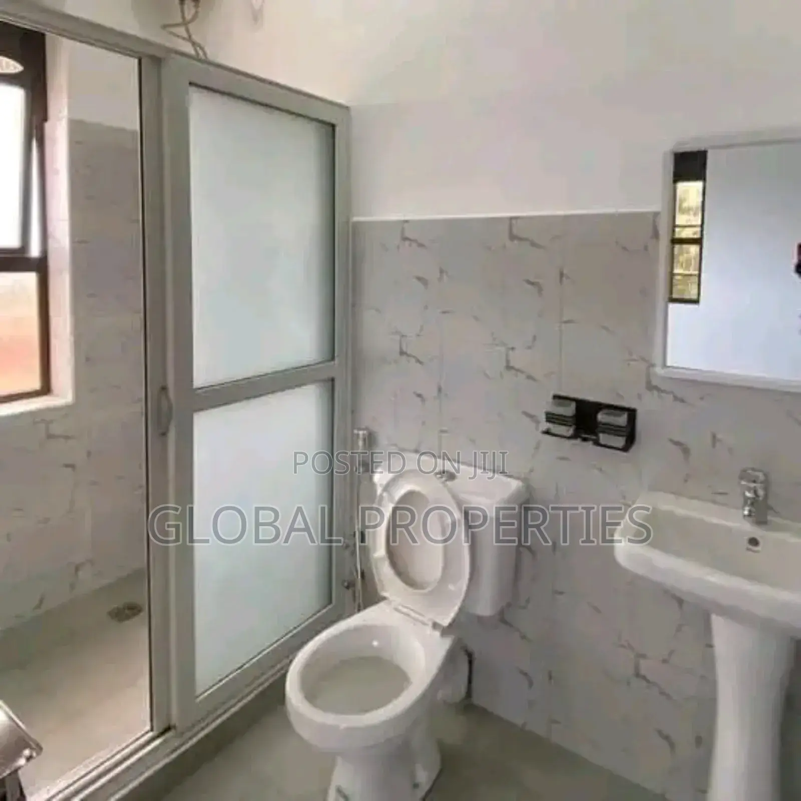 4bdrm Bungalow in Naalya Estate, Central Division for rent