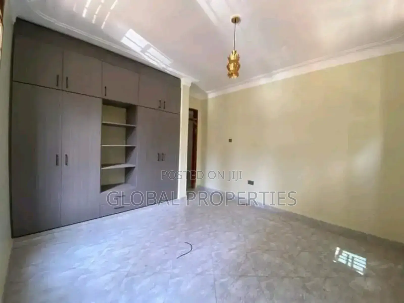 4bdrm Bungalow in Naalya Estate, Central Division for rent