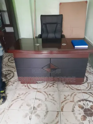 Luxury Modern Office Chair and Executive Chair