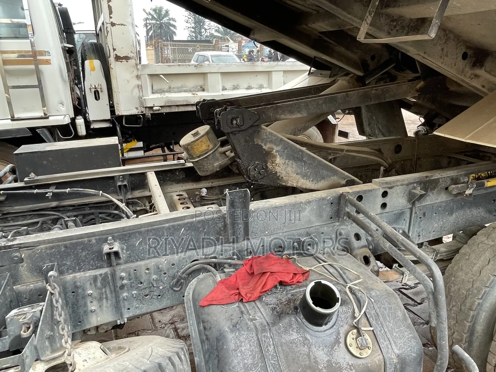 Hino Dumper J07C