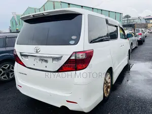 Toyota Alphard 2.4 Petrol FWD 2010 White