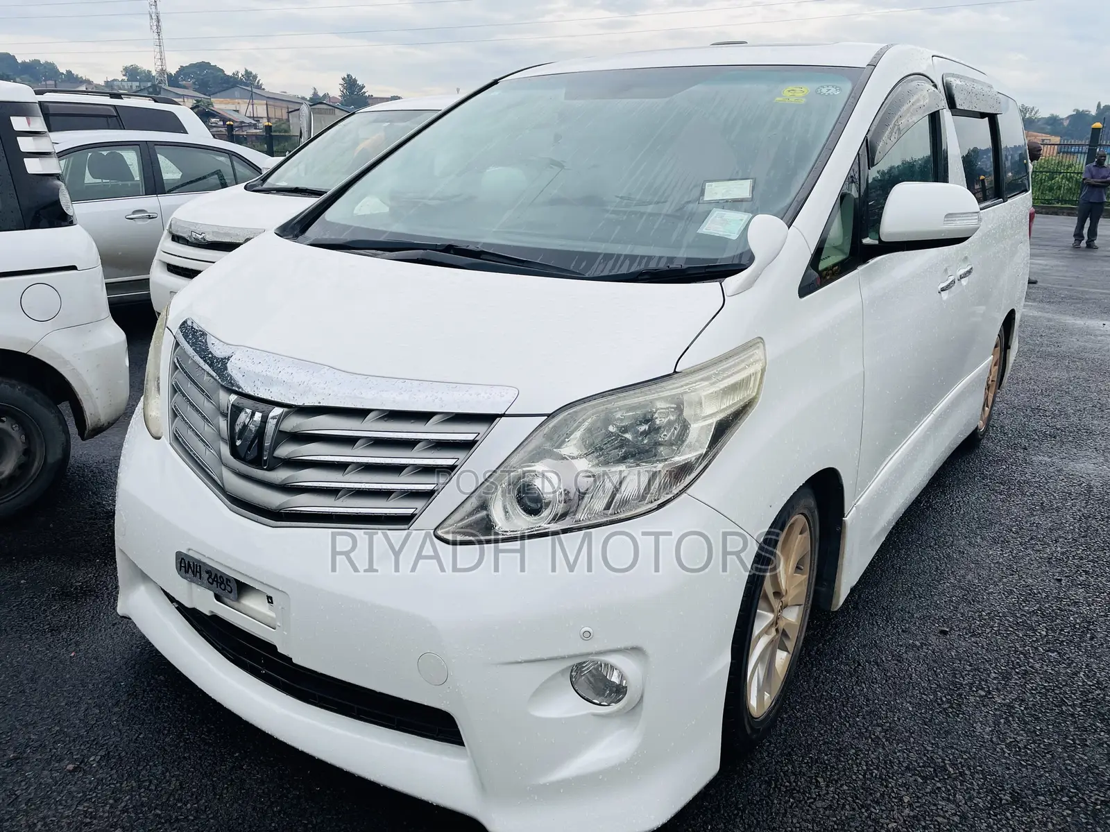 Toyota Alphard 2.4 Petrol FWD 2010 White