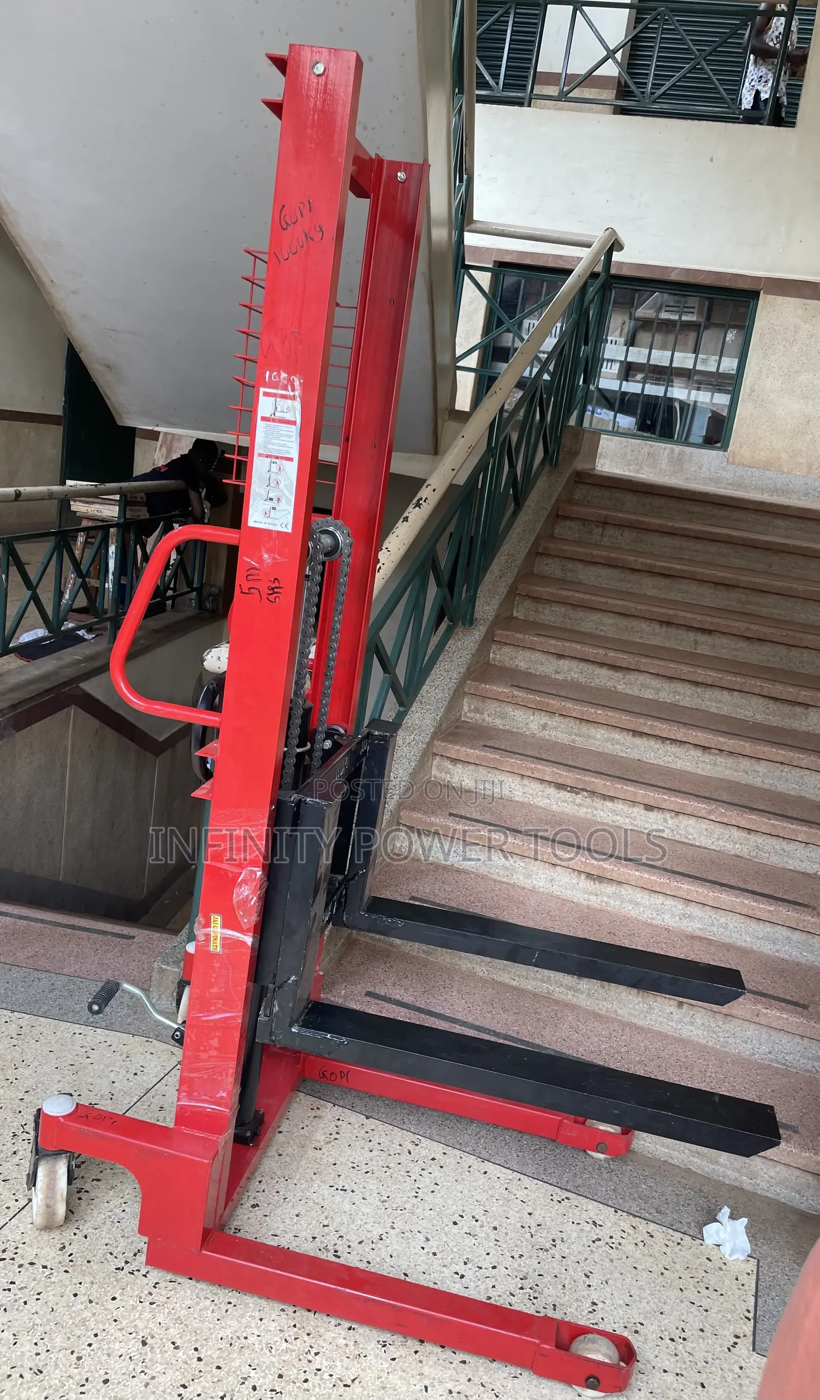 Crane Pallet Lifter