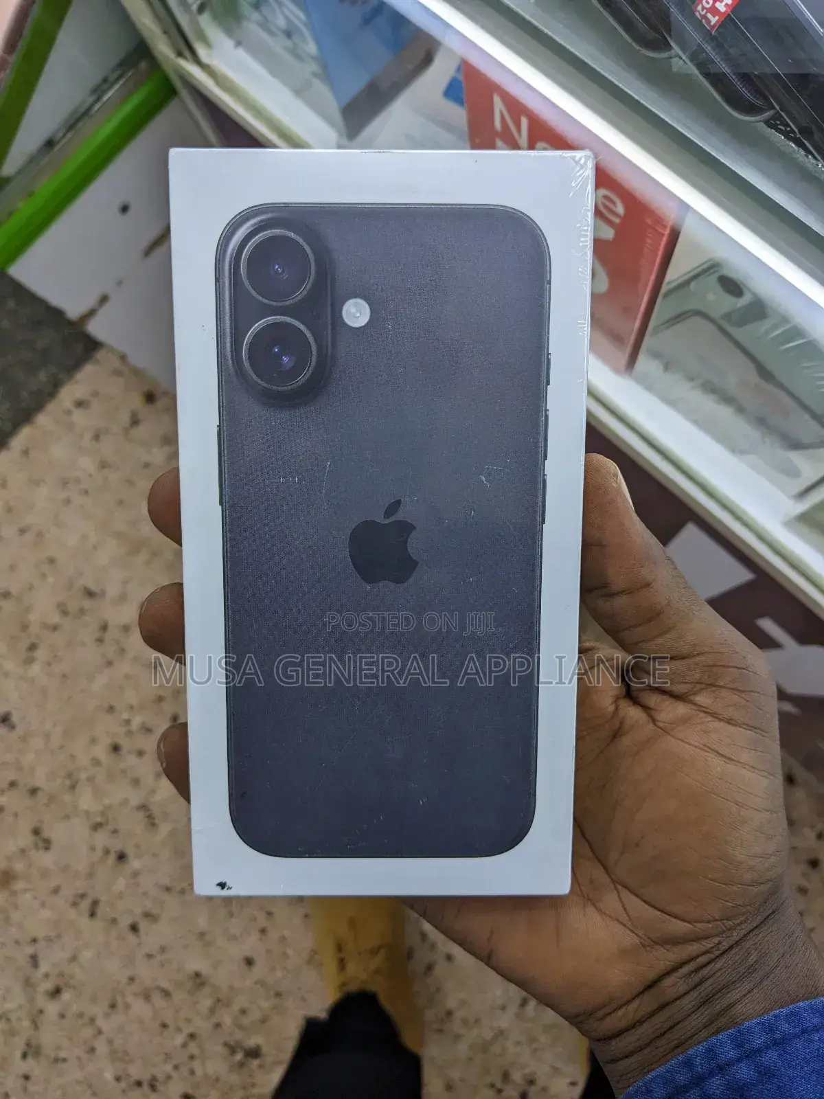 New Apple iPhone 16 128 GB Black