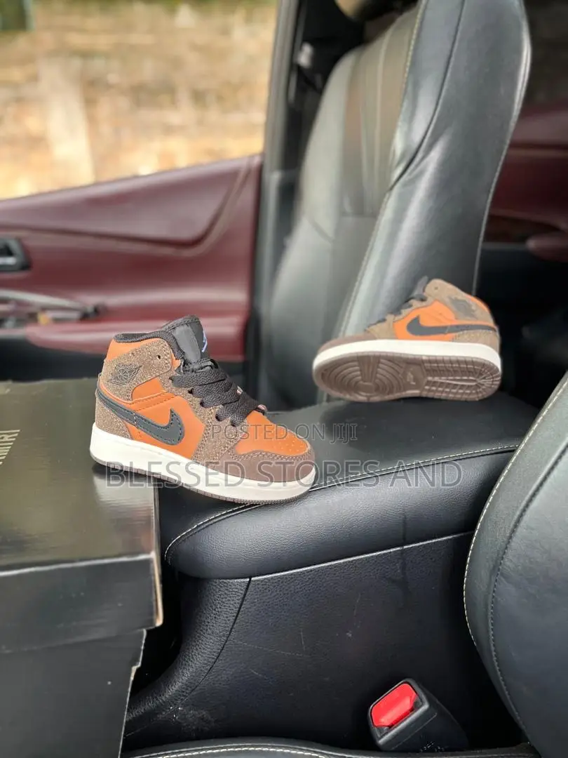 Classy Kid’S Sneakers