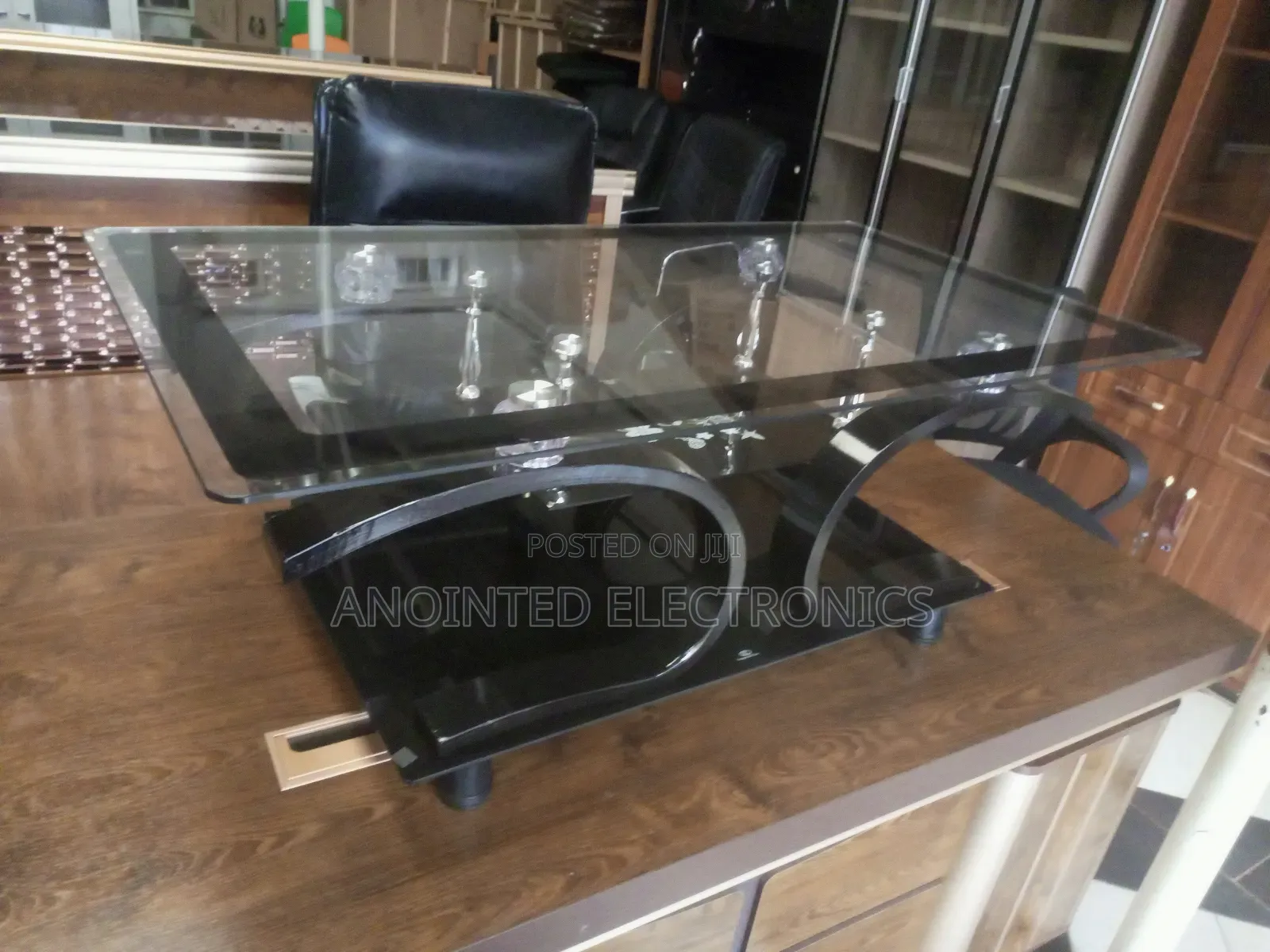 Glas Center Tables