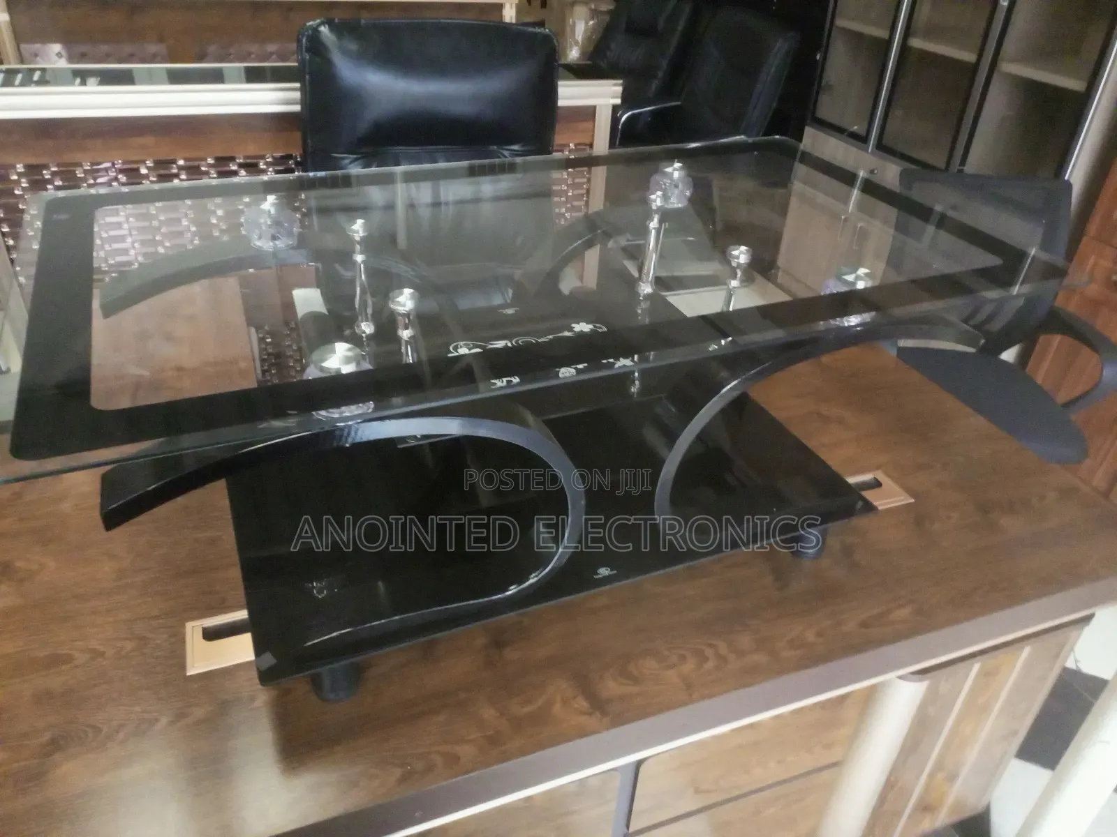 Glas Center Tables