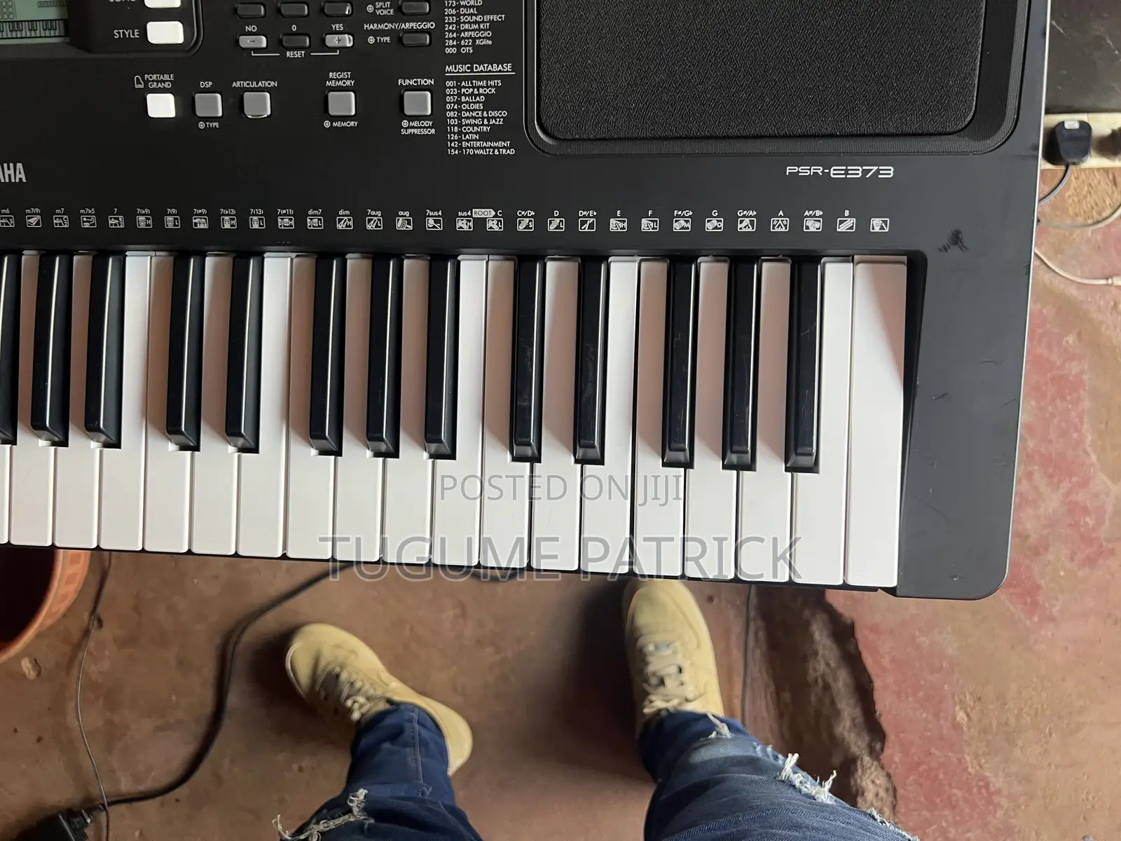 Yamaha Keyboard 373u