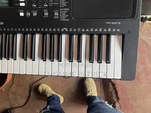 Yamaha Keyboard 373u