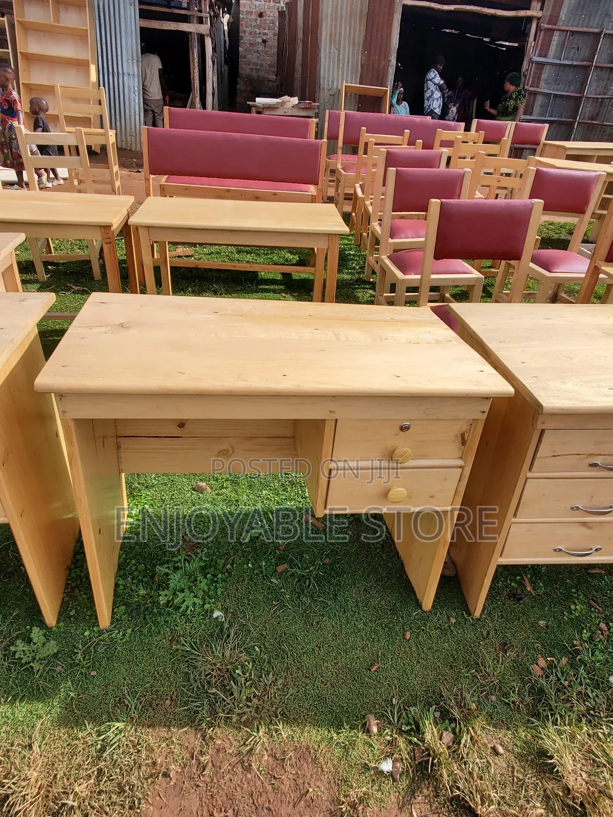 Easy Office Table