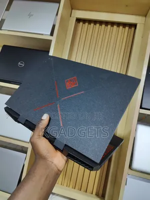 Laptop HP Omen 15-Dh002nr 16GB Intel Core I5 HDD+SSD 512GB