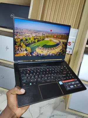 Laptop MSI Crosshair 15 B12U 16GB Intel Core I7 SSD 512GB