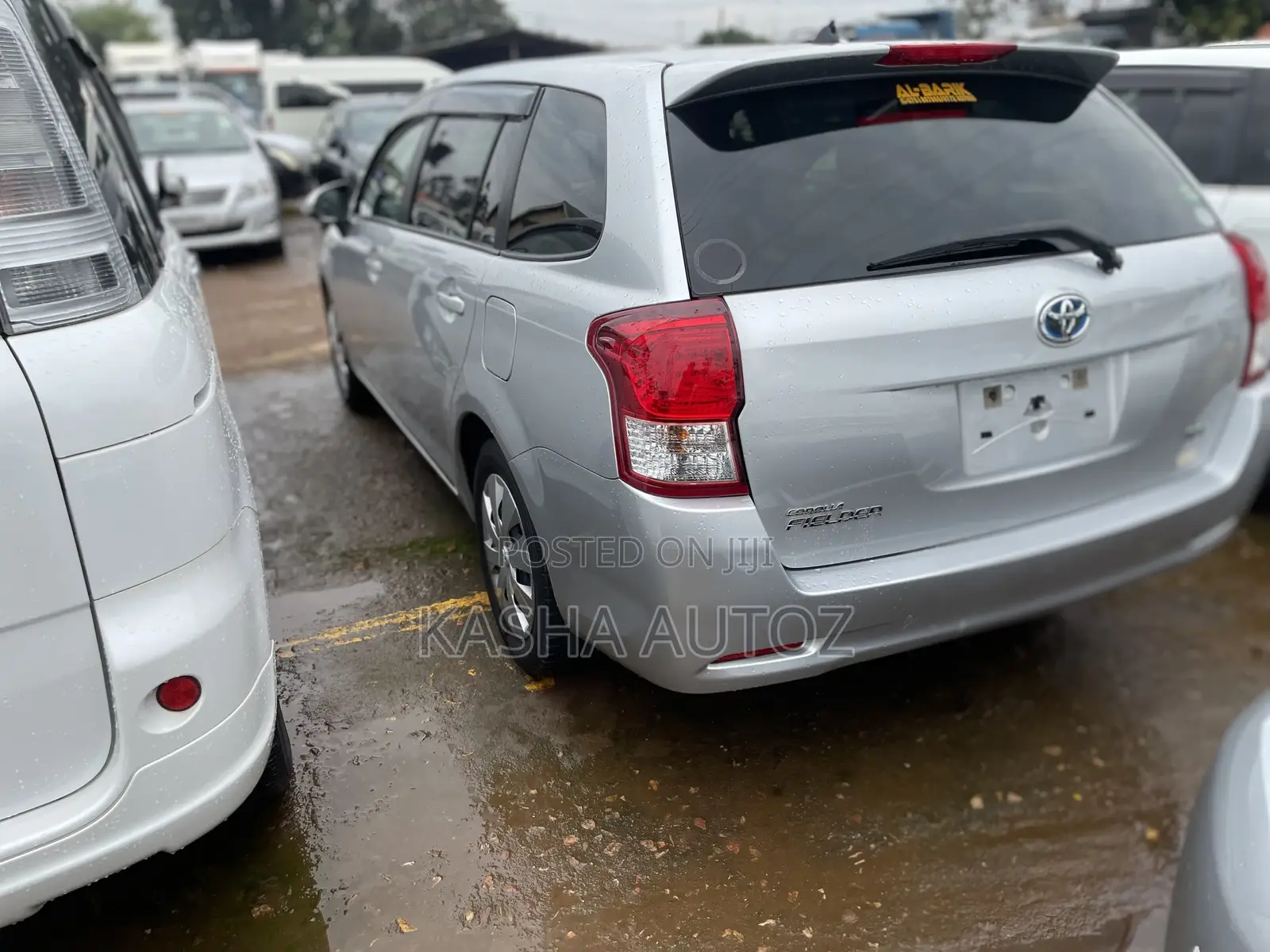 Toyota Corolla Fielder 2013 Silver